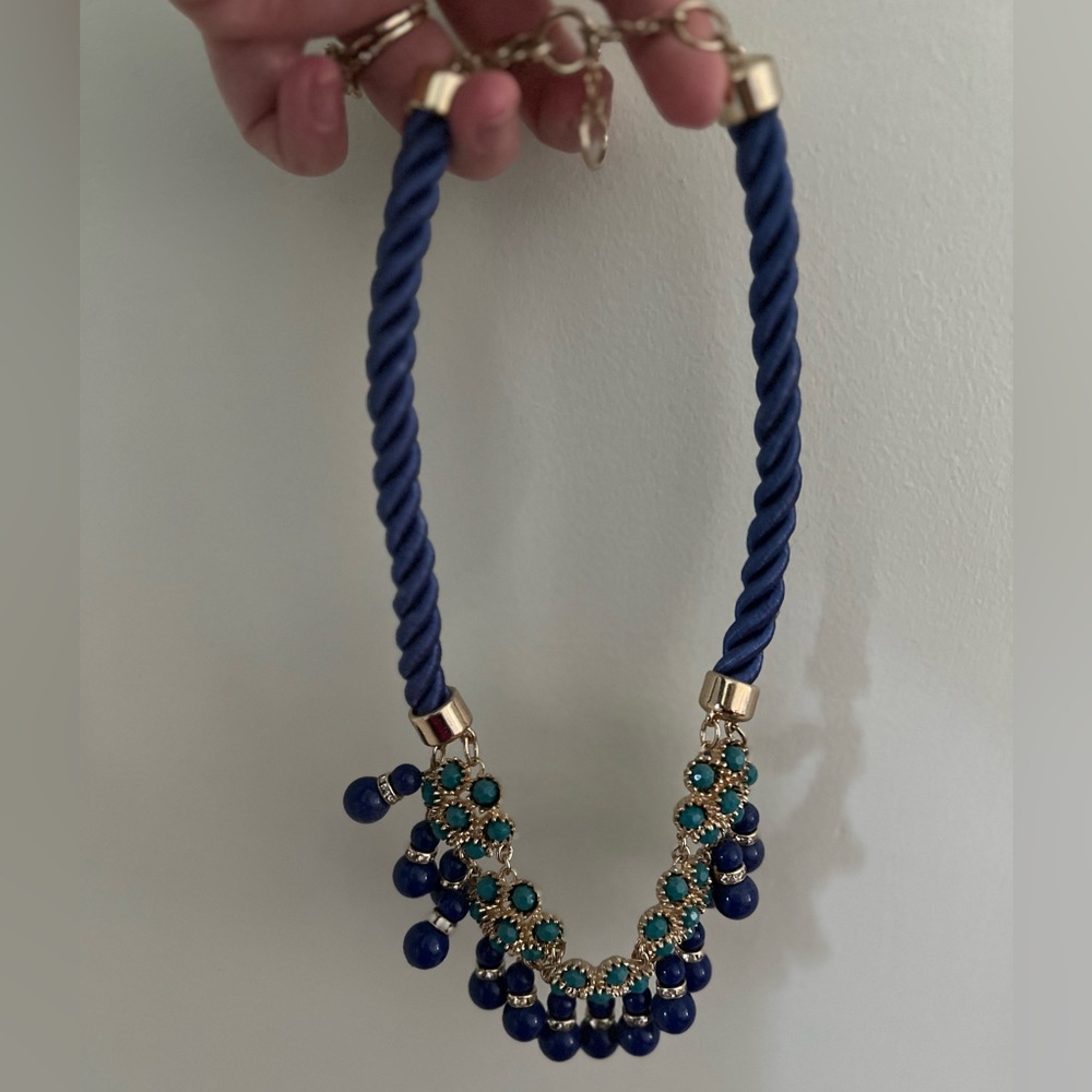 Banana Republic blue beaded and rope necklace - Picture 2 of 2